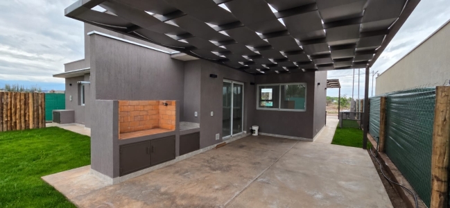 CASA A ESTRENAR EN BARRIO MILCAYAC II -  MAIPÚ