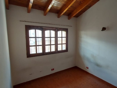 CASA CON GALPON EN GODOY CRUZ